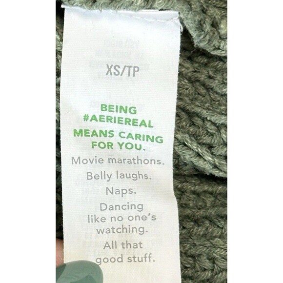 Aerie Oversized Cable Knit V Neck Pullover Slouchy Sweater Green Size XS - Picture 6 of 8